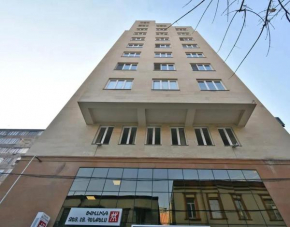 Large 2 Bedrooms Apartment with a Balcony, New Building close to North Avenue